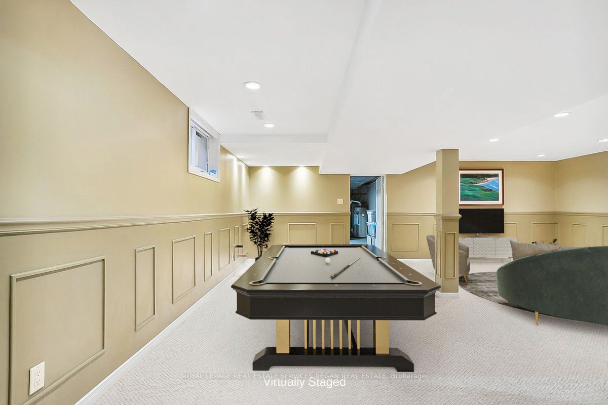 2036 Kawartha Cres
