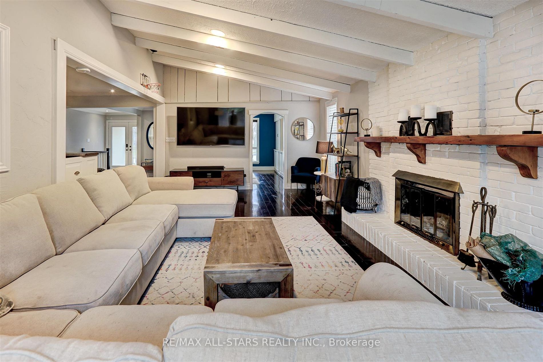 1036 Marley Crescent