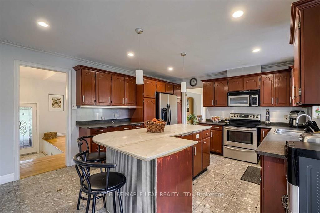 16167 Innis Lake Road