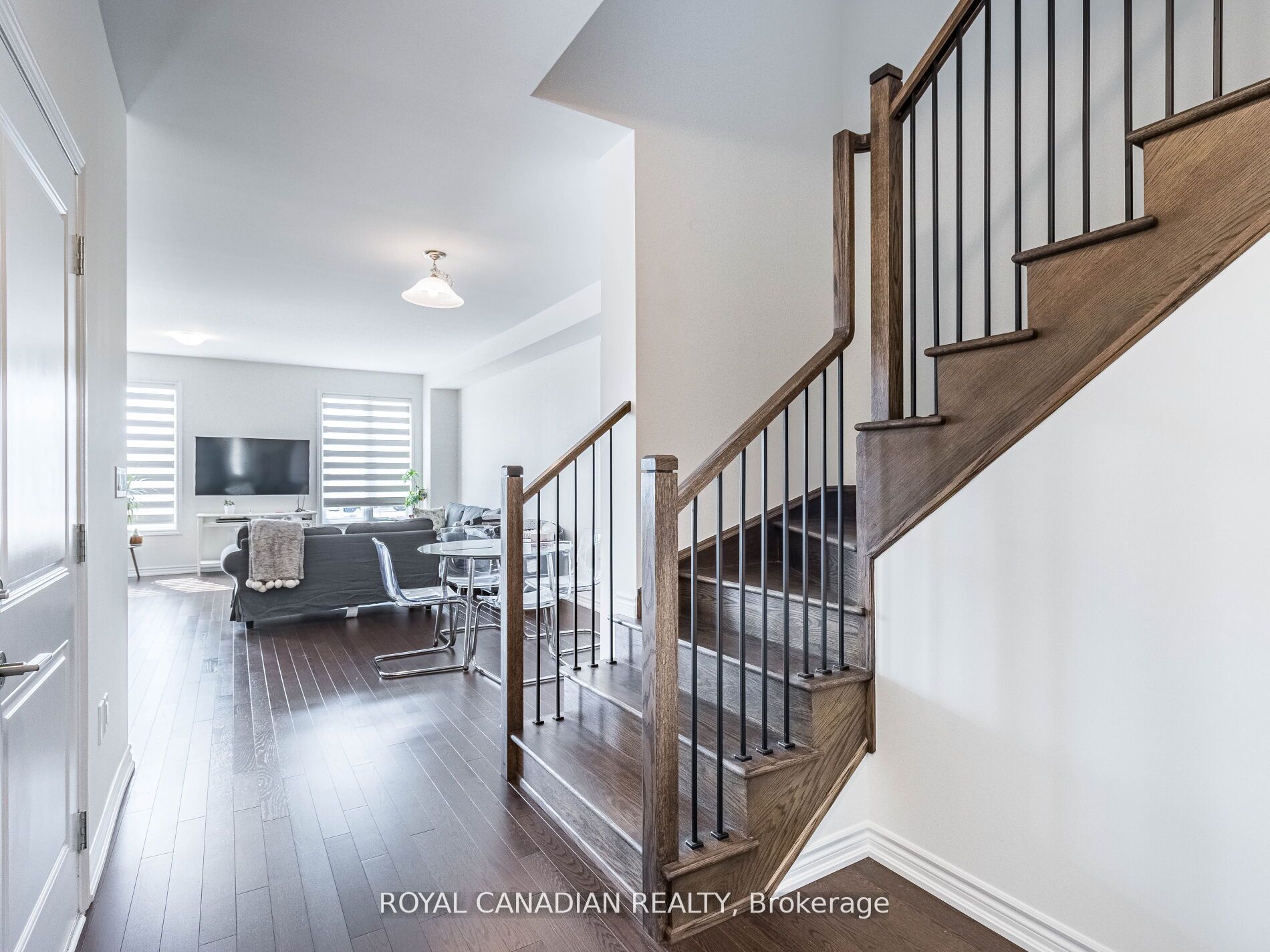 476 Bergamot Avenue