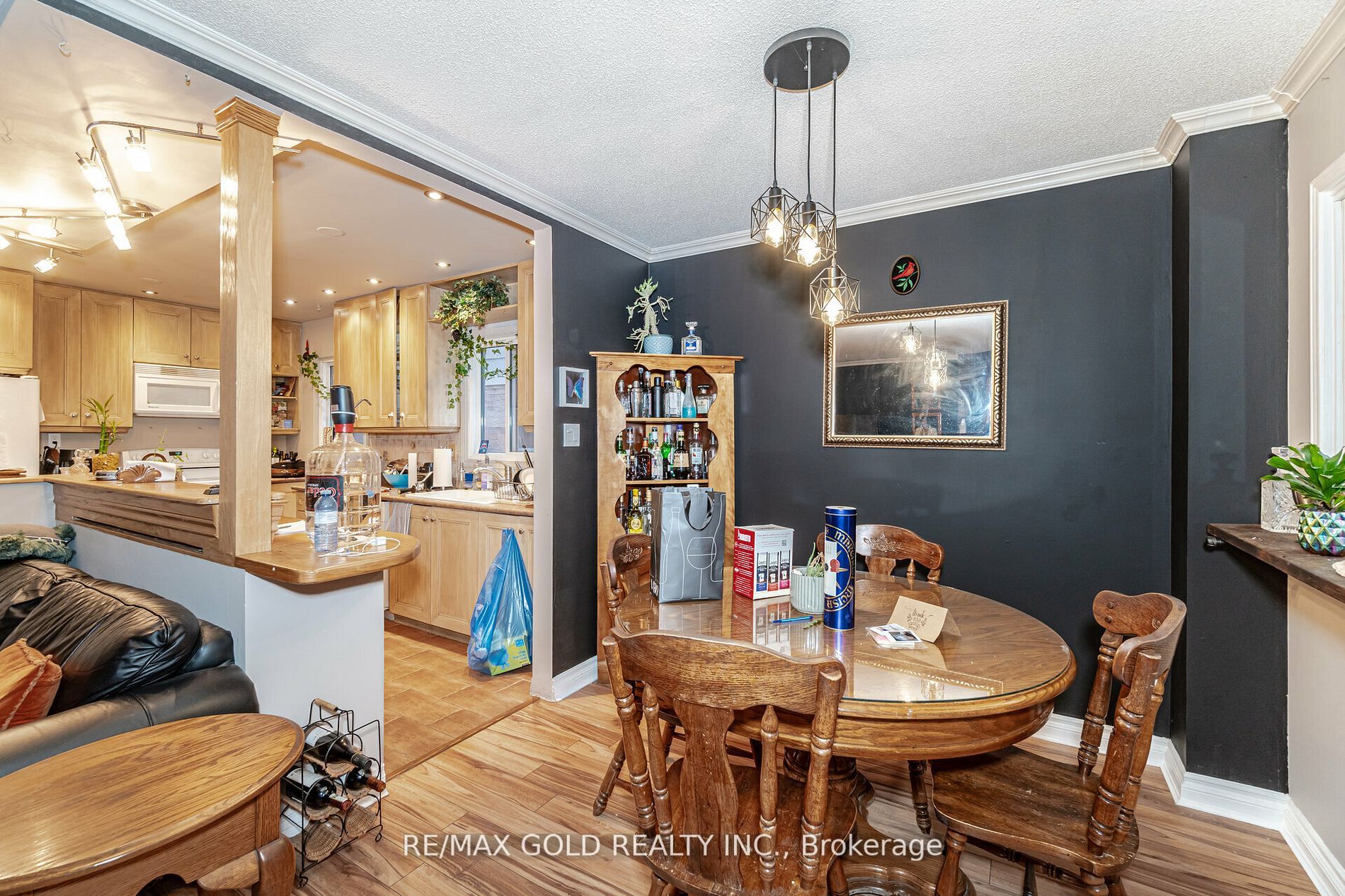 16 Wheatfield Rd