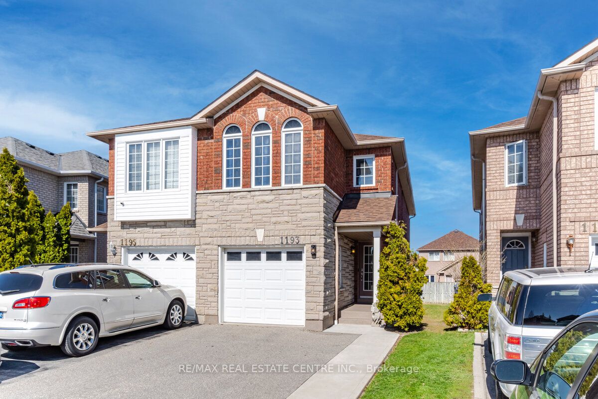 1193 Foxglove Pl