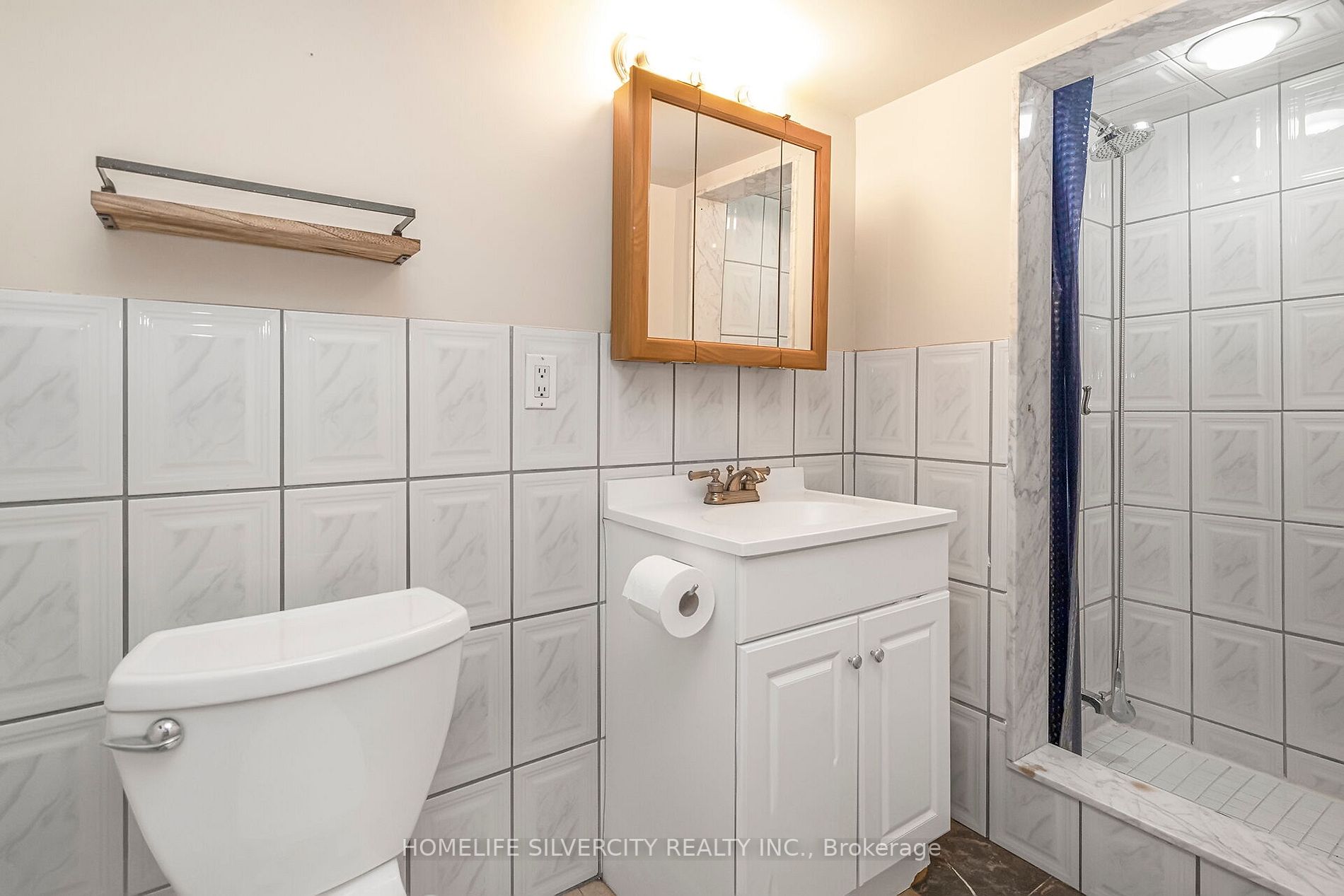 68 Angelucci Dr