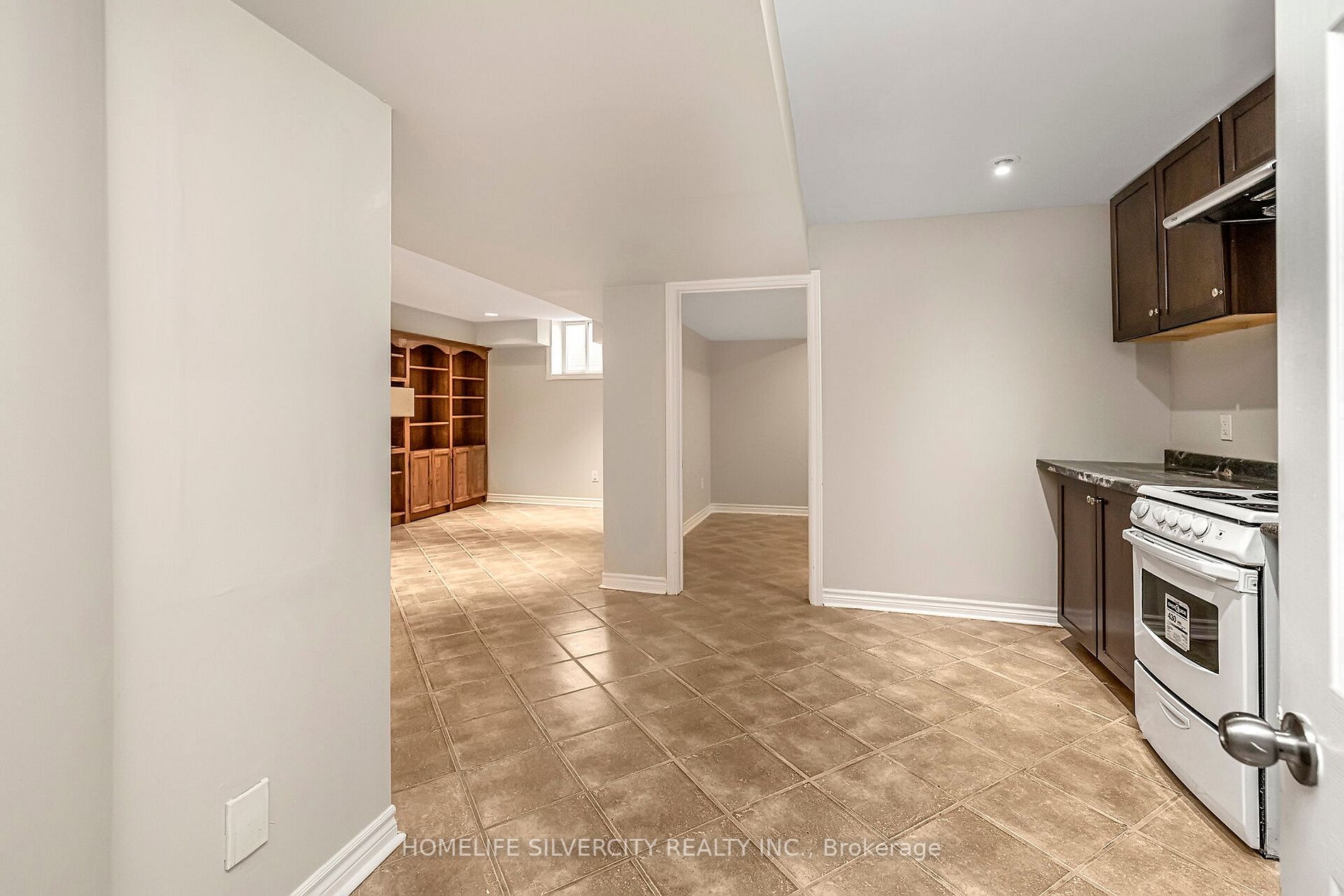 68 Angelucci Dr