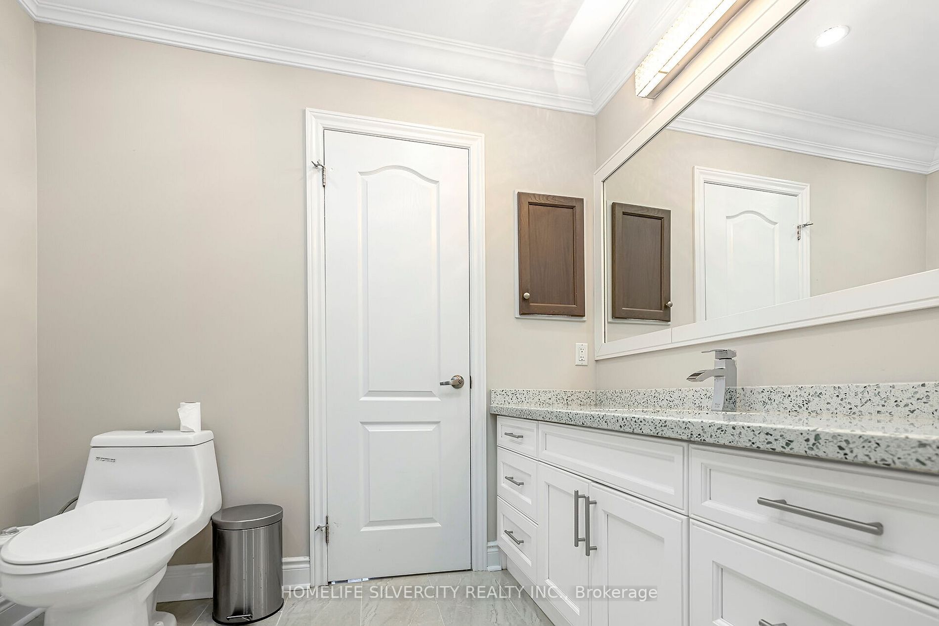 68 Angelucci Dr