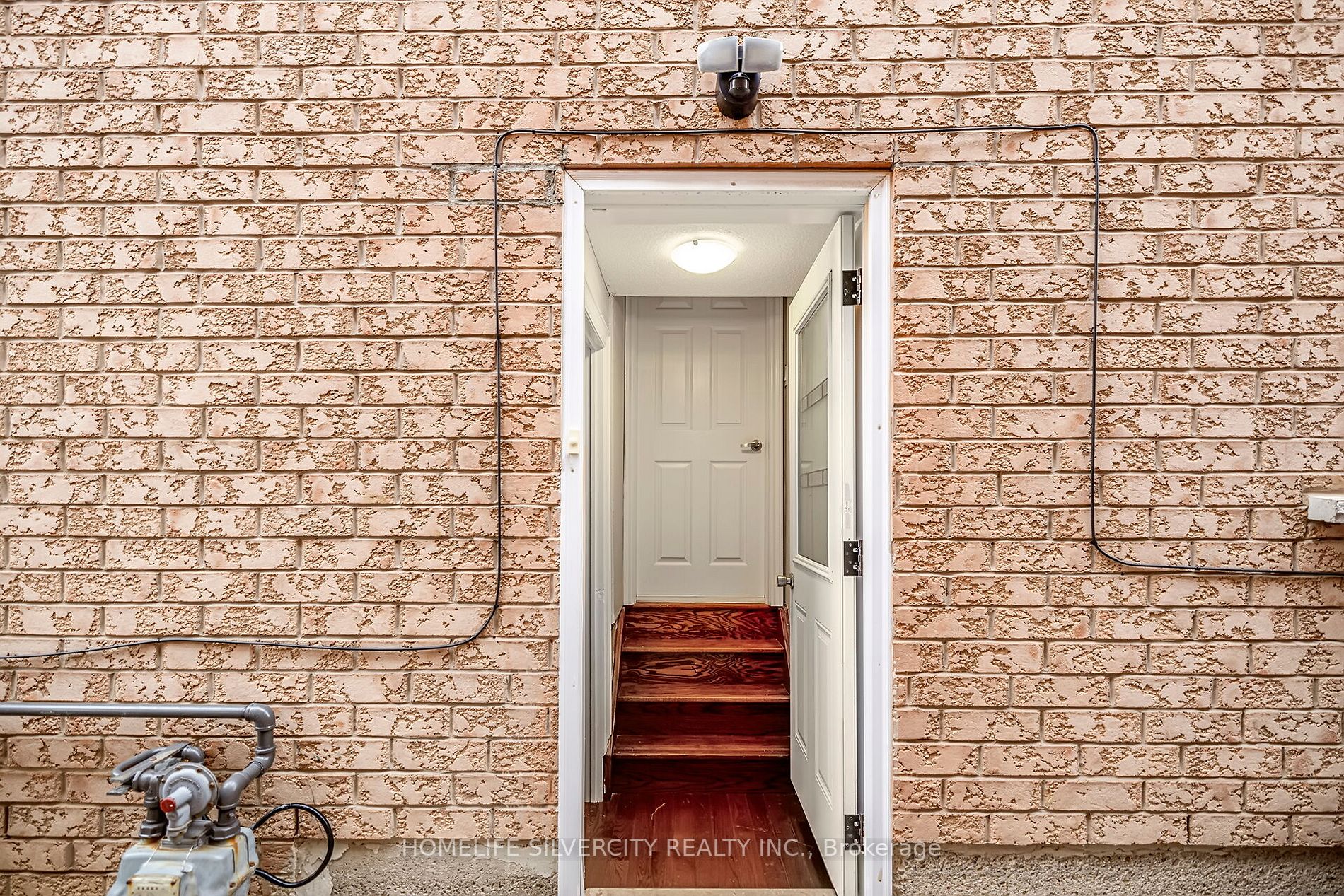 68 Angelucci Dr