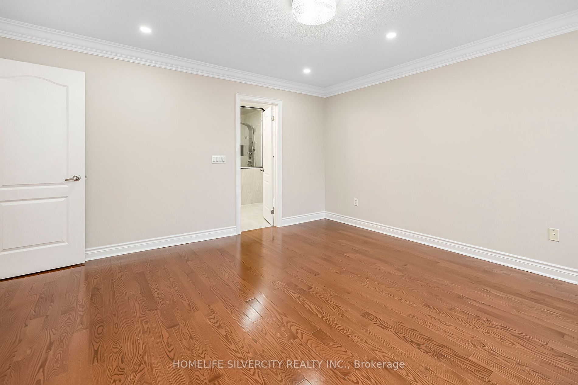 68 Angelucci Dr