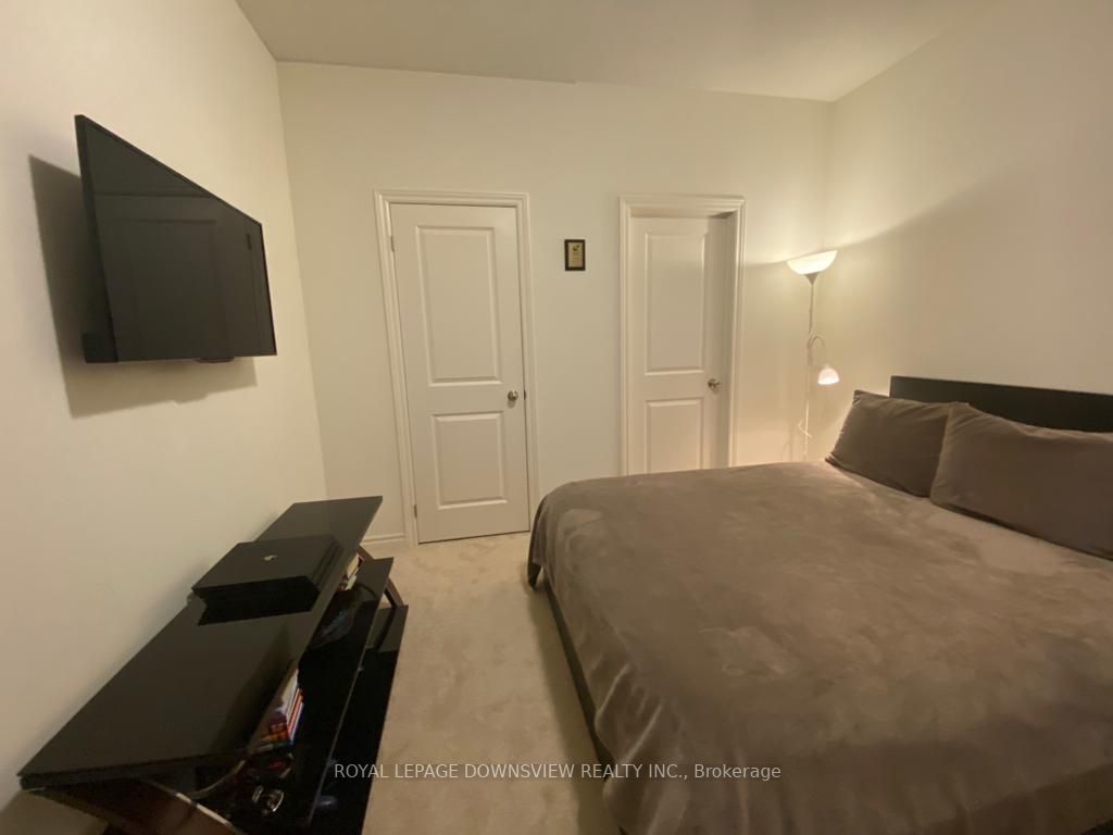 80 Donald Ficht Crescent