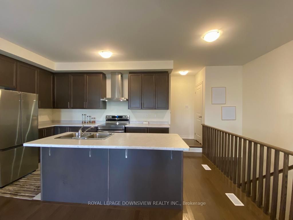 80 Donald Ficht Crescent