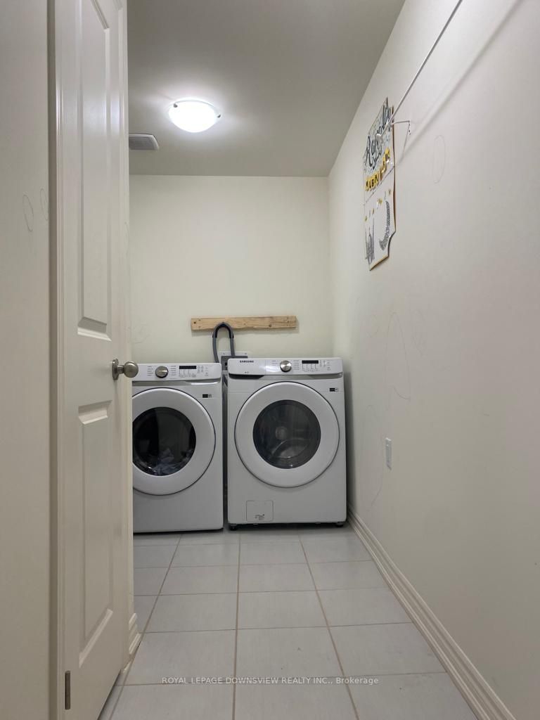 80 Donald Ficht Crescent
