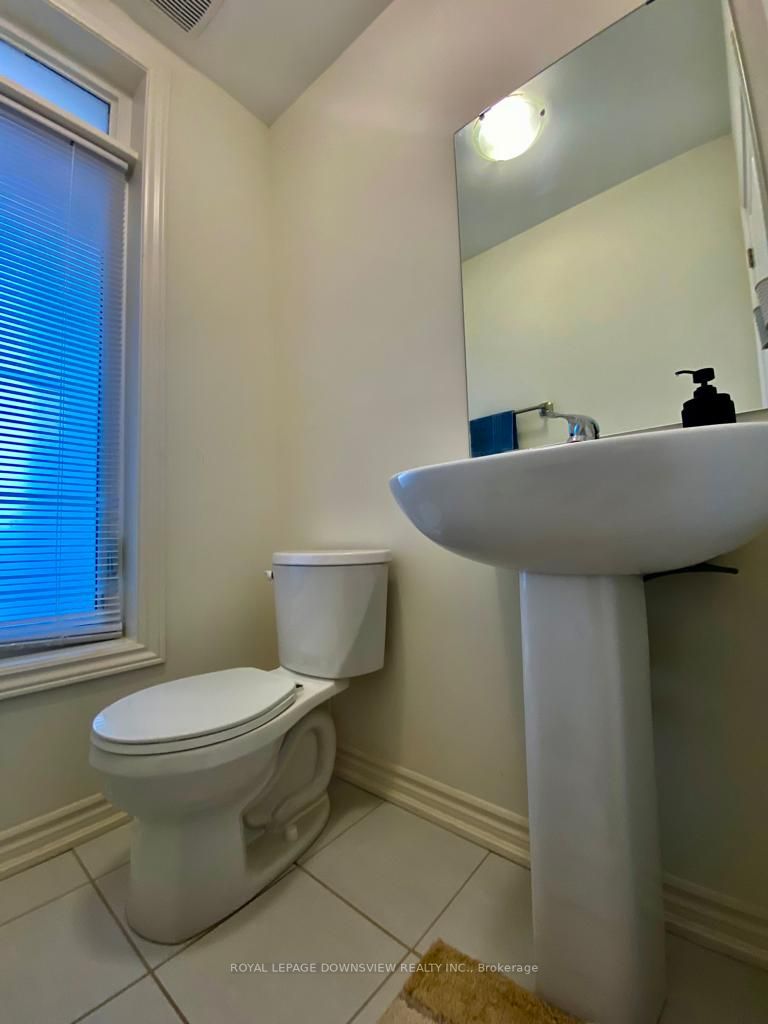 80 Donald Ficht Crescent