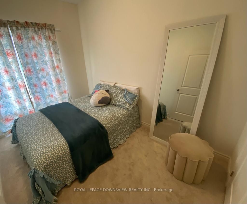 80 Donald Ficht Crescent