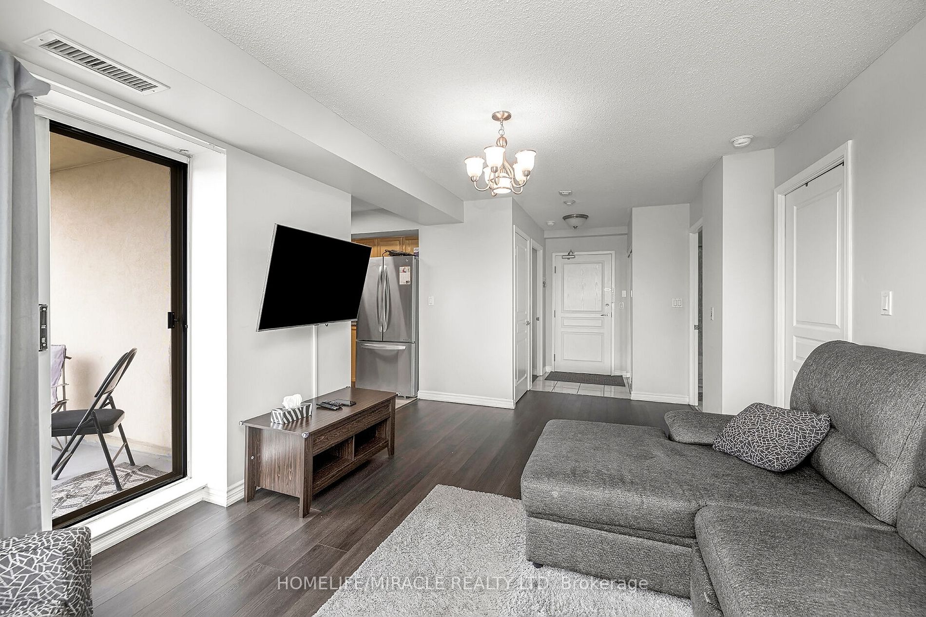 300 Ray Lawson Blvd, #314