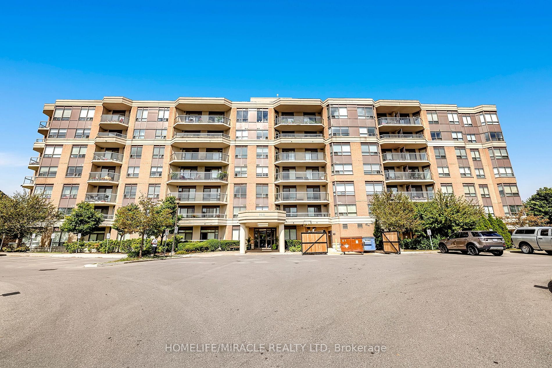 300 Ray Lawson Blvd, #314
