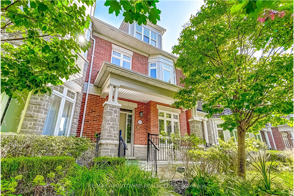 155 St Lawrence Dr, Mississauga