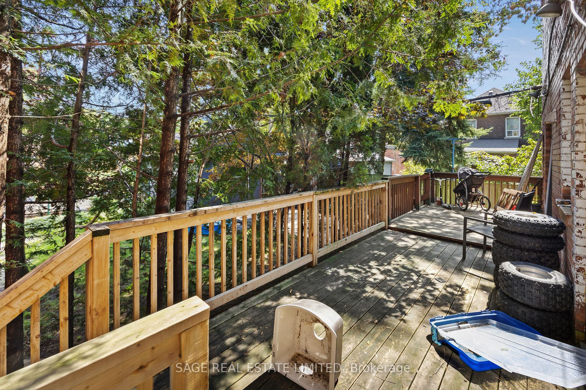 405 Clendenan Ave