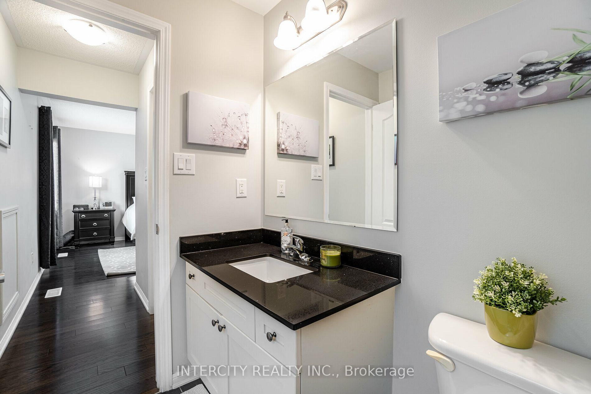 415 Pozbou Cres