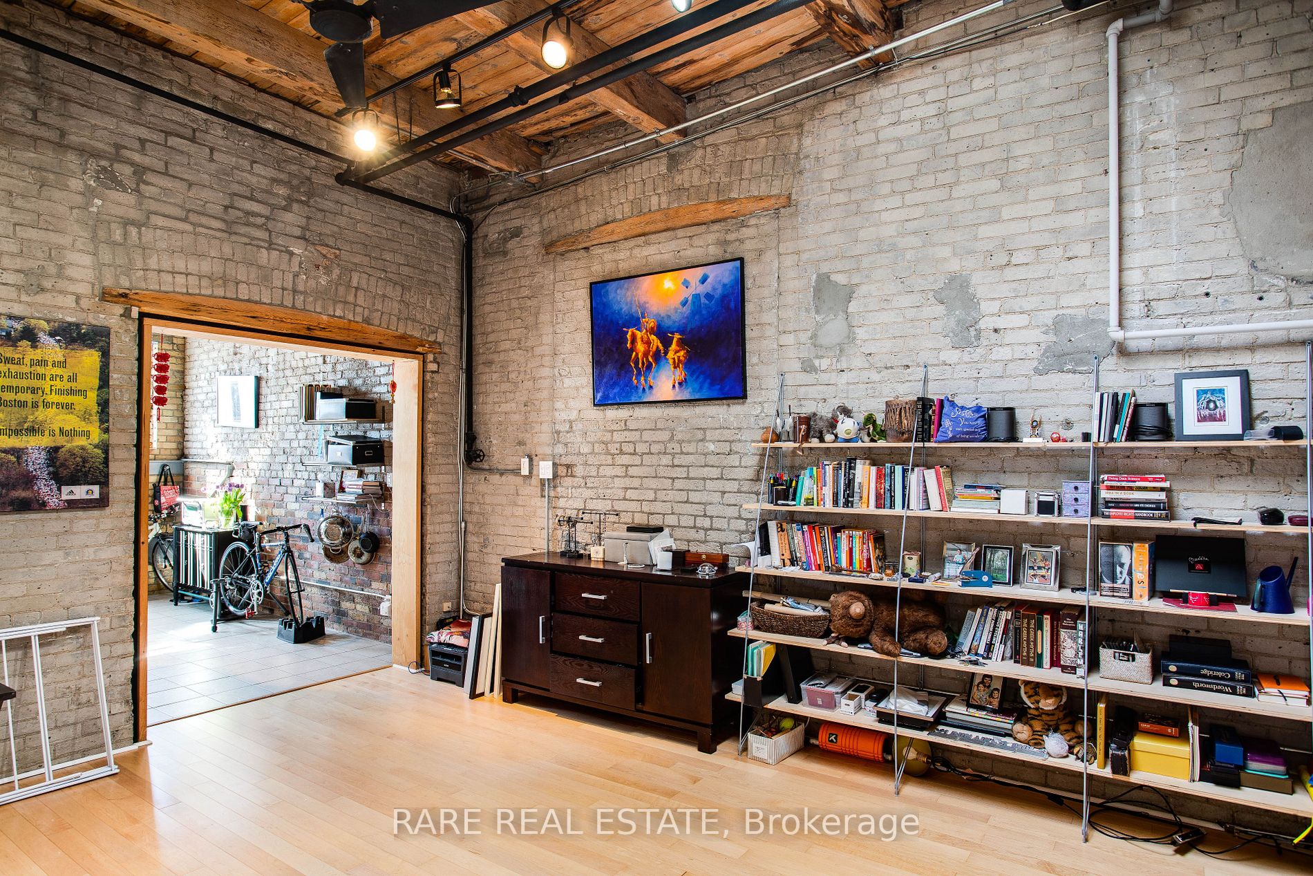 347 Sorauren Ave, #123