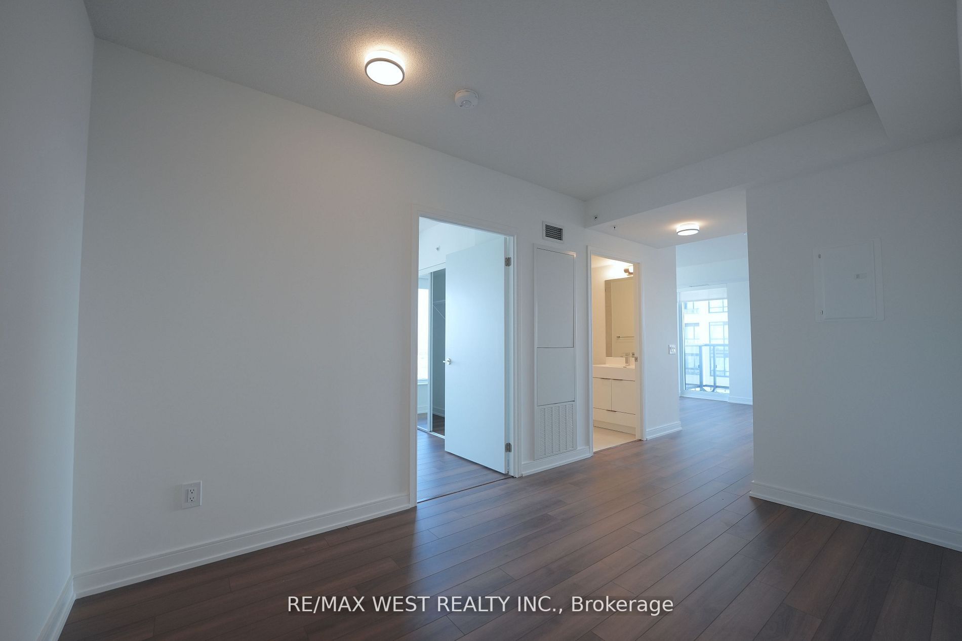 30 Samuel Wood Way, #1410