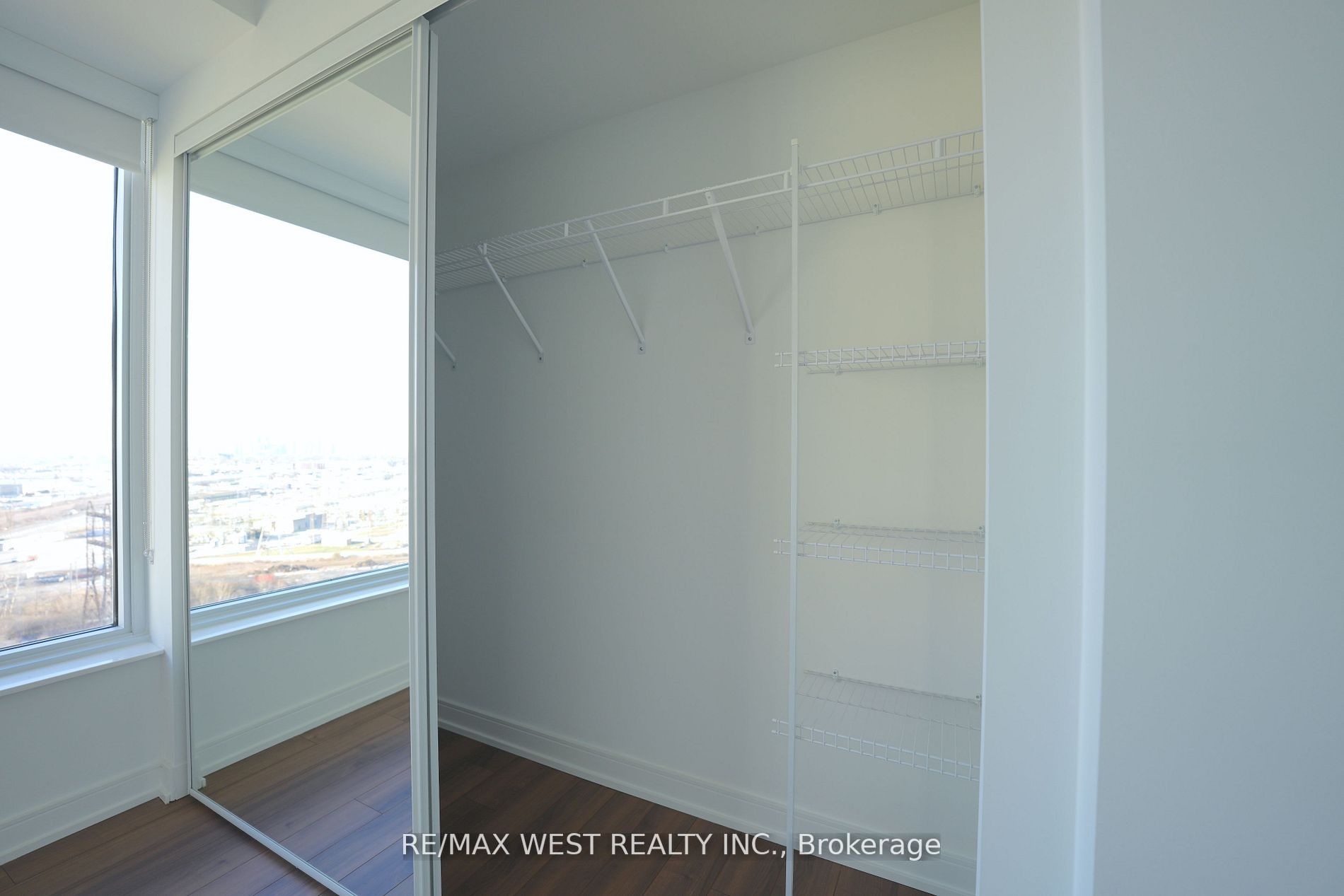 30 Samuel Wood Way, #1410