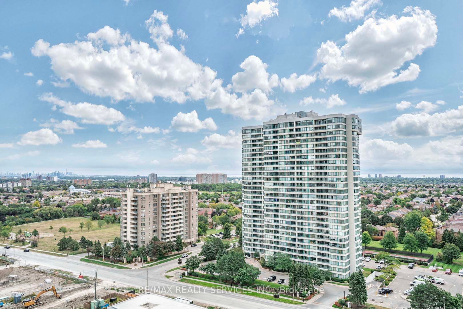 3985 Grand Park Dr, #1502