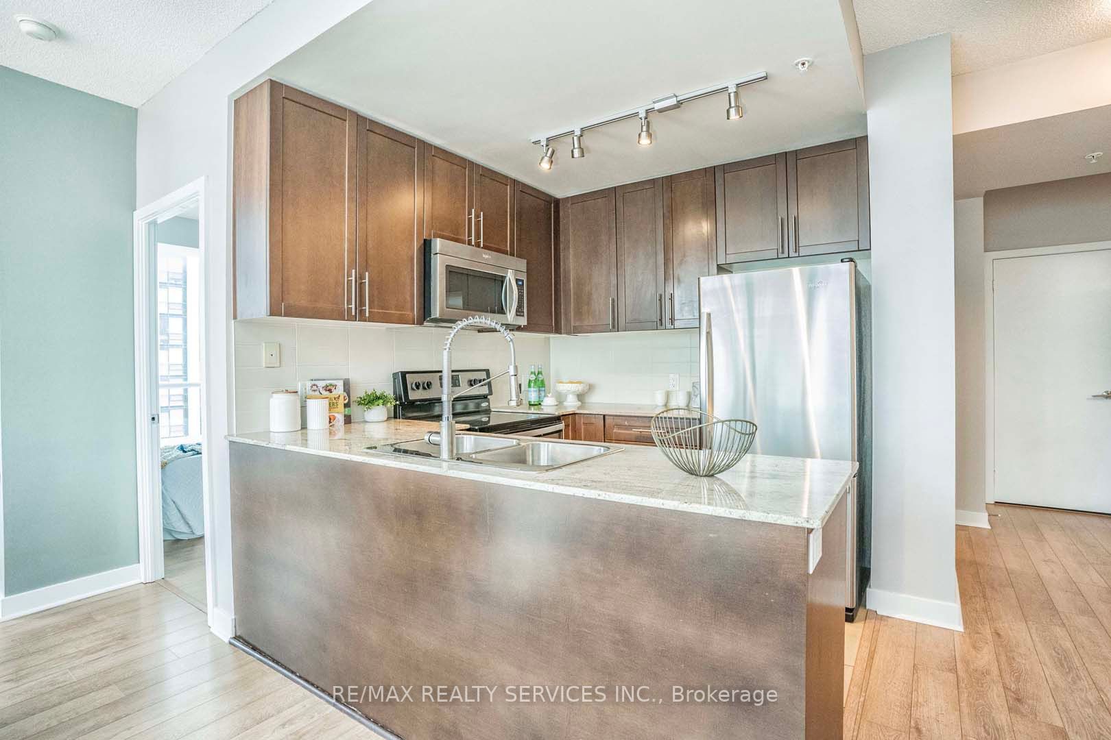 3985 Grand Park Dr, #1502