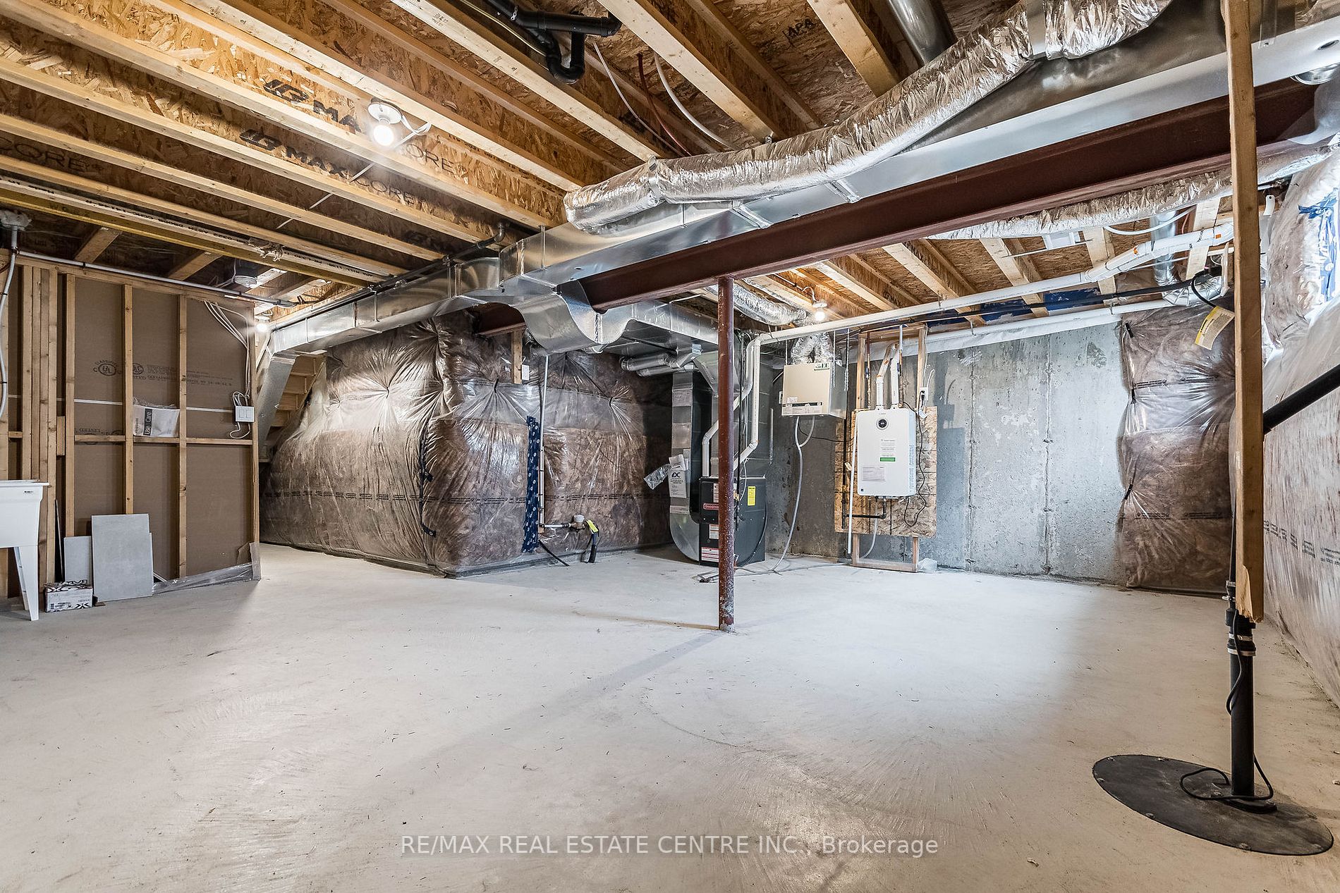 493 Gordon Krantz Ave