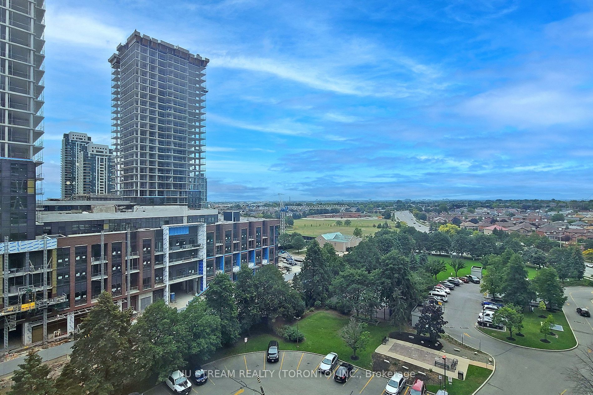 330 Rathburn Rd W, #1001