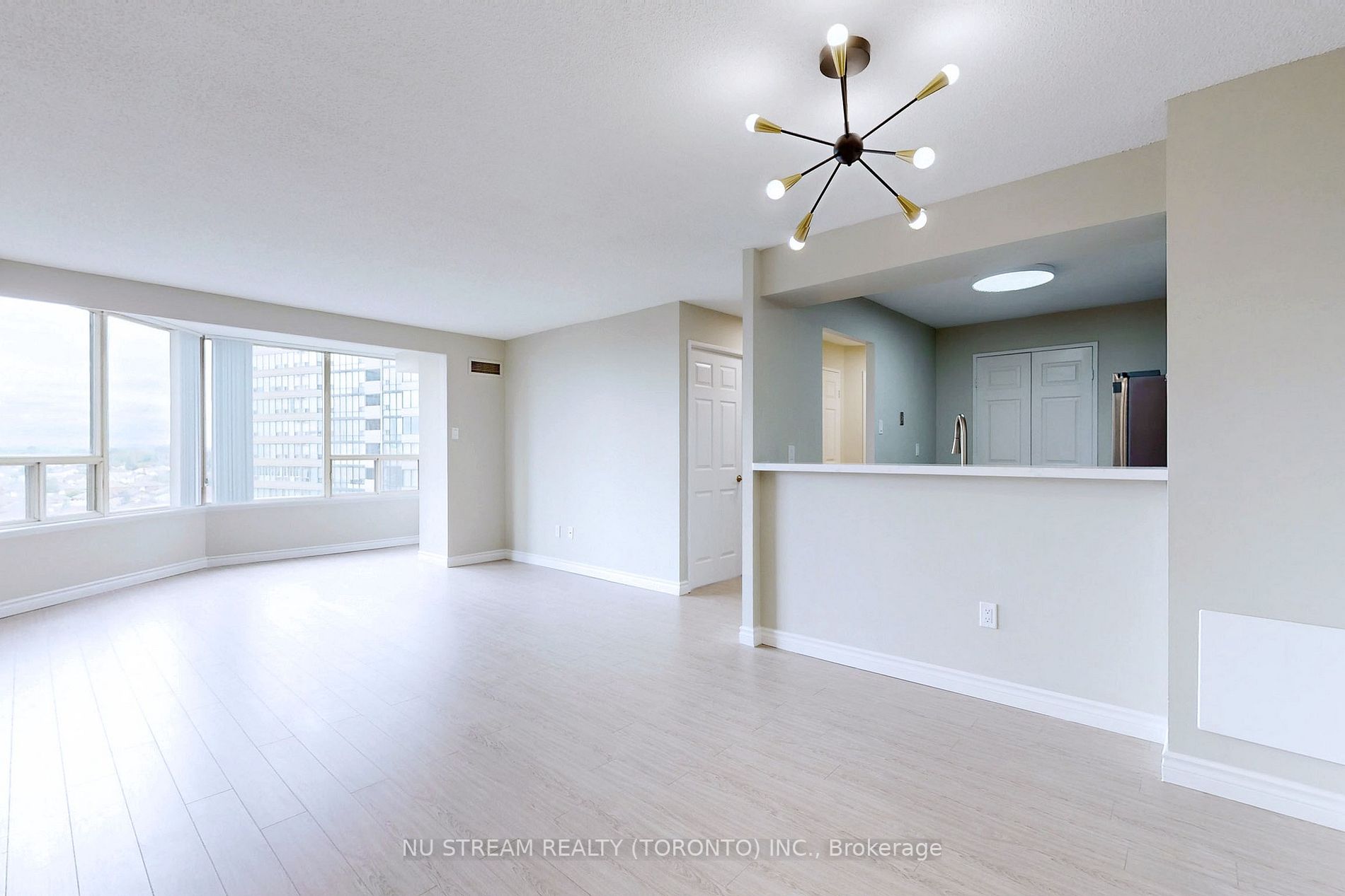 330 Rathburn Rd W, #1001