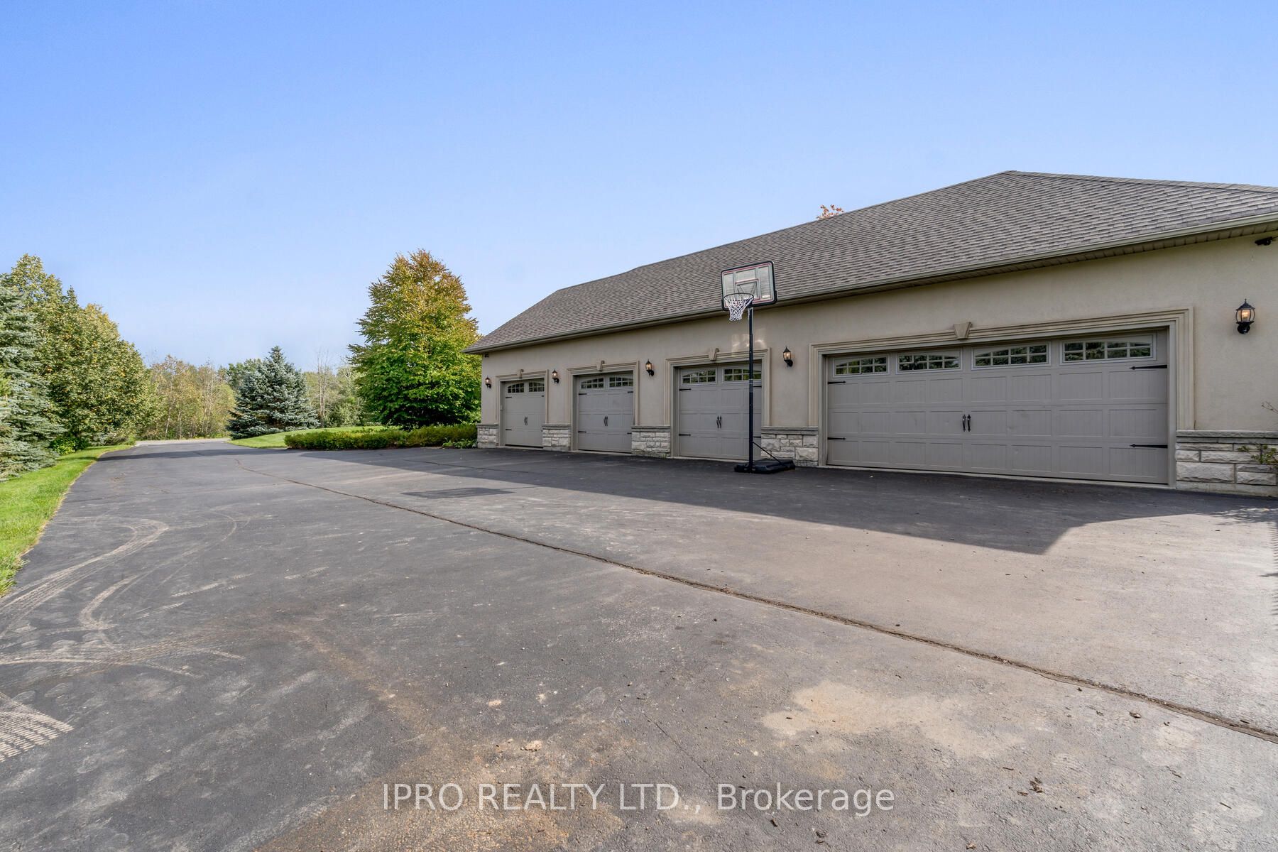 3145 Mcphail Way