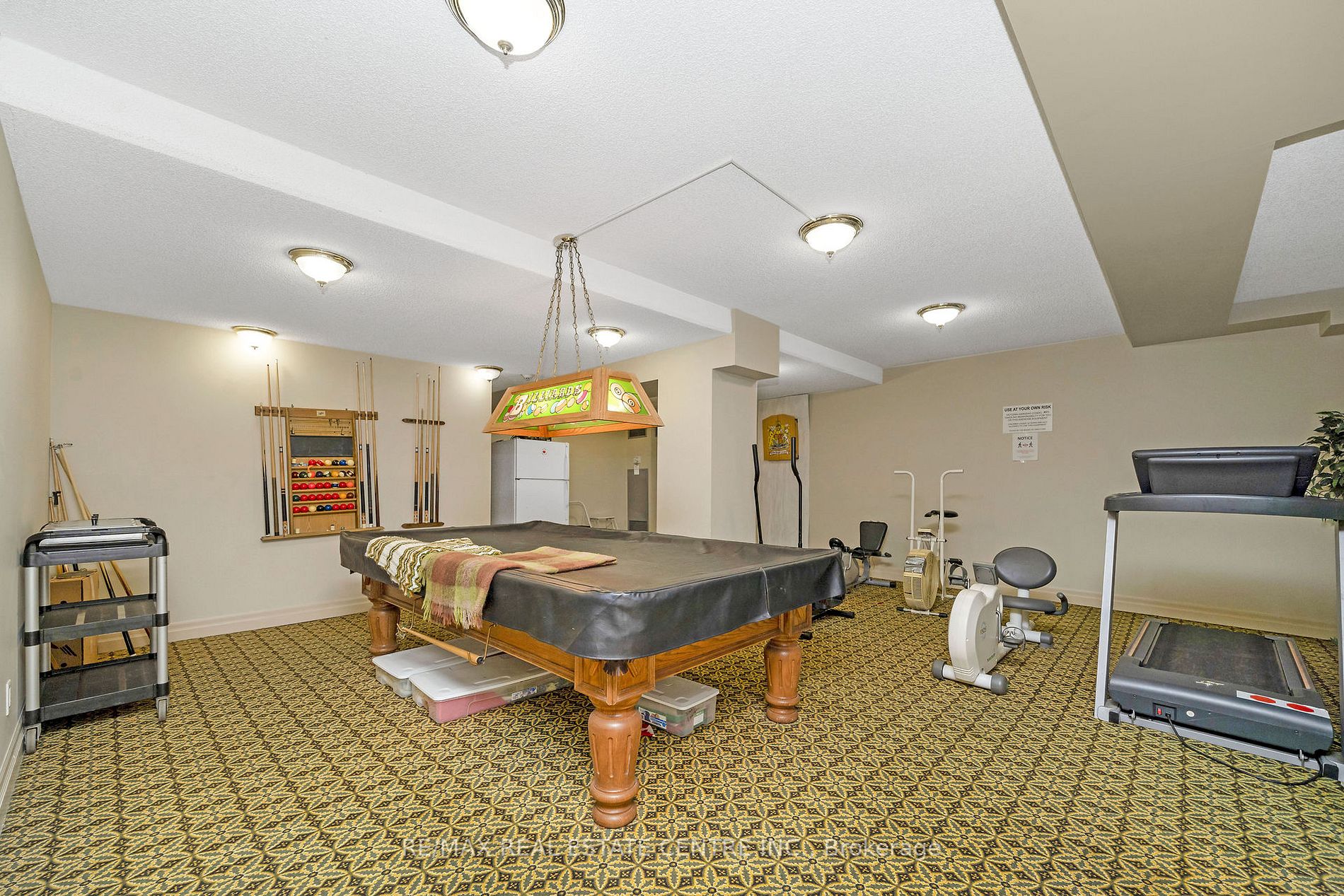 24 Chapel St W, #402