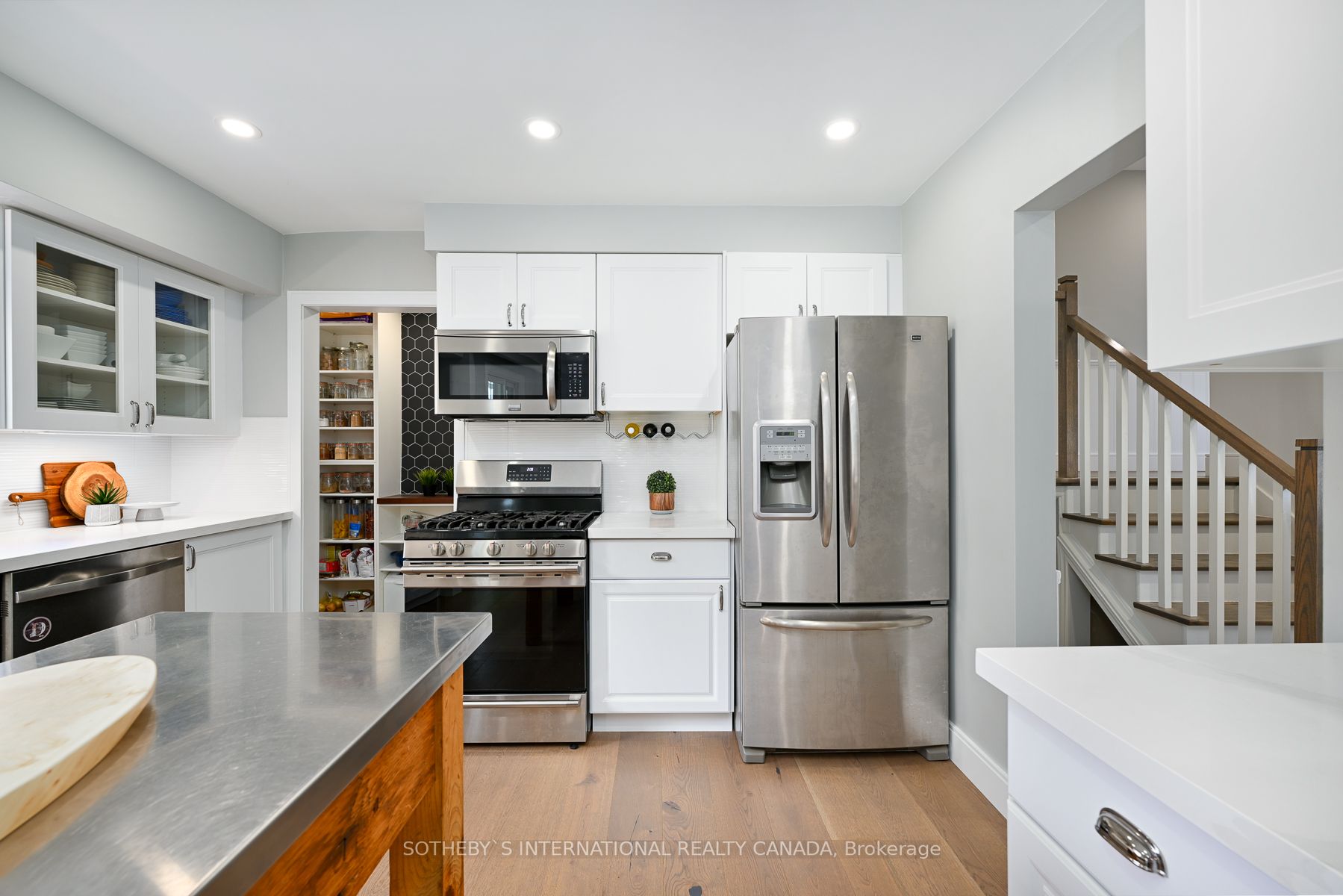 2142 Meadowbrook Rd