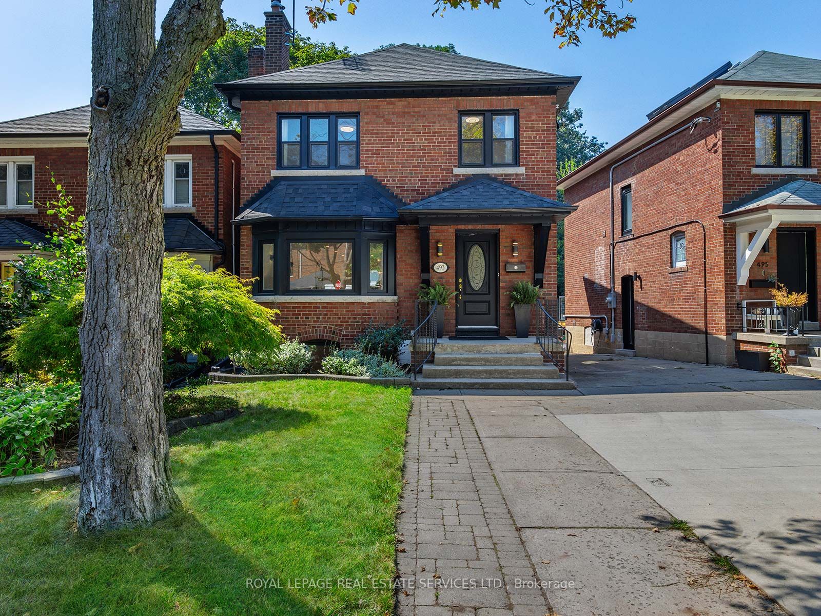 493 Glenlake Ave