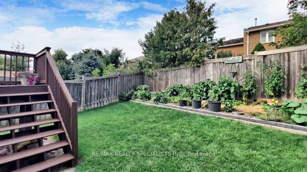 26 Murray Crt