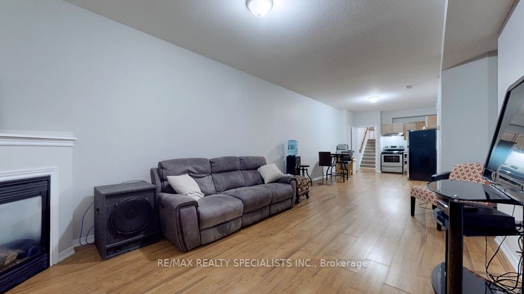 26 Murray Crt