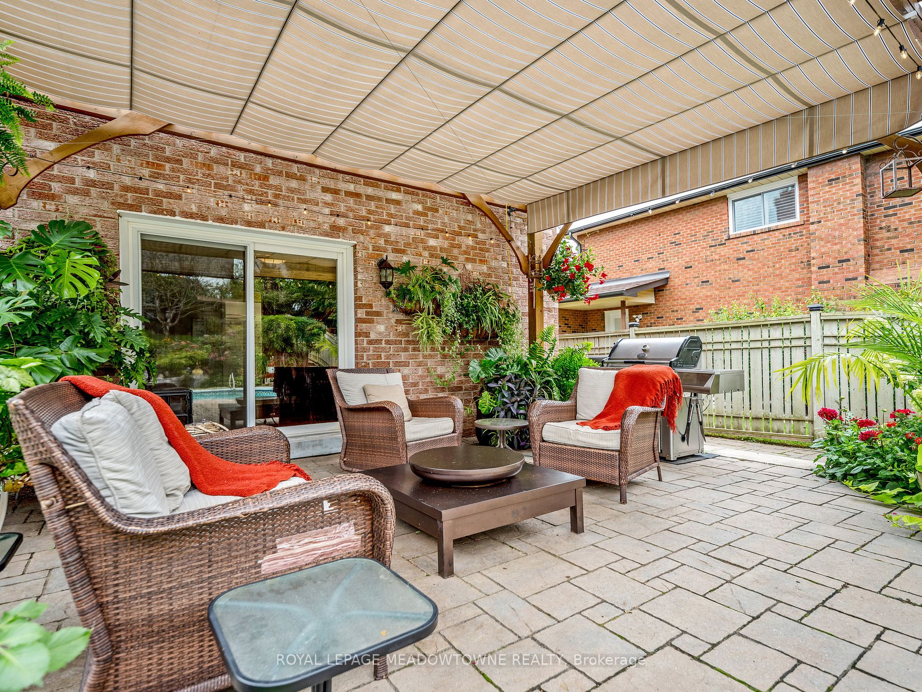 24 Hillside Dr