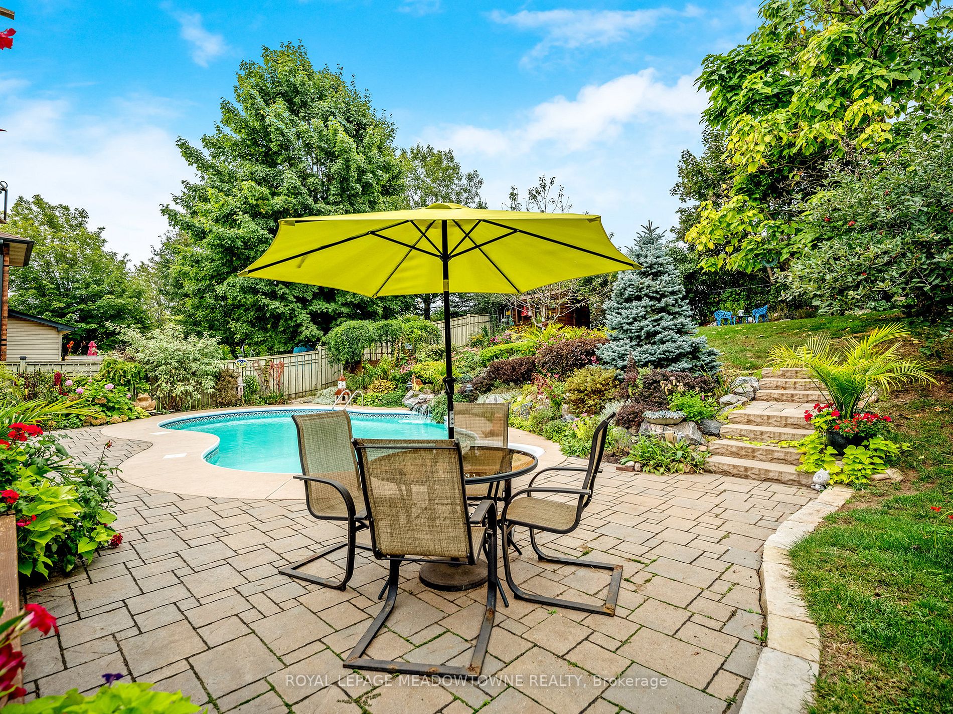 24 Hillside Dr