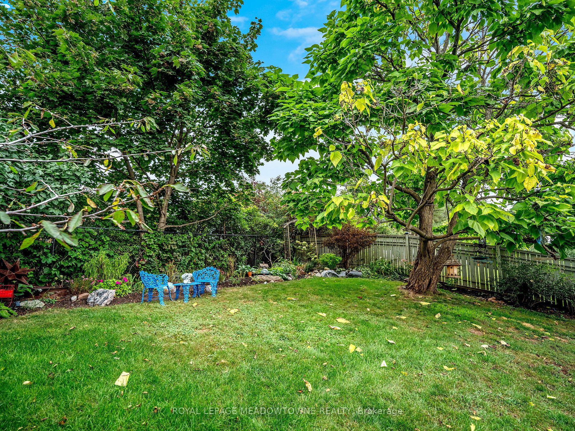 24 Hillside Dr