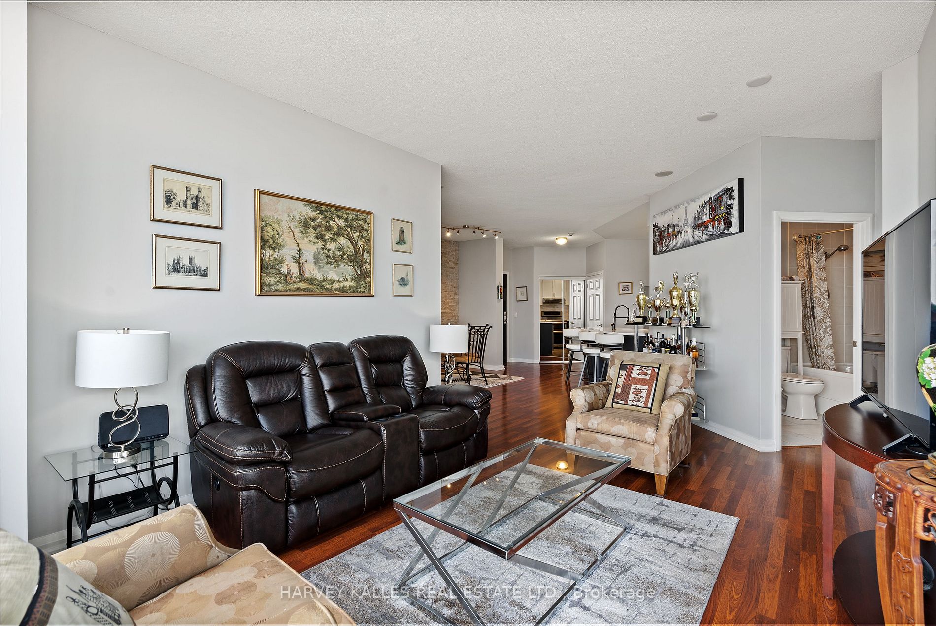 220 Forum Dr, #Ph 101