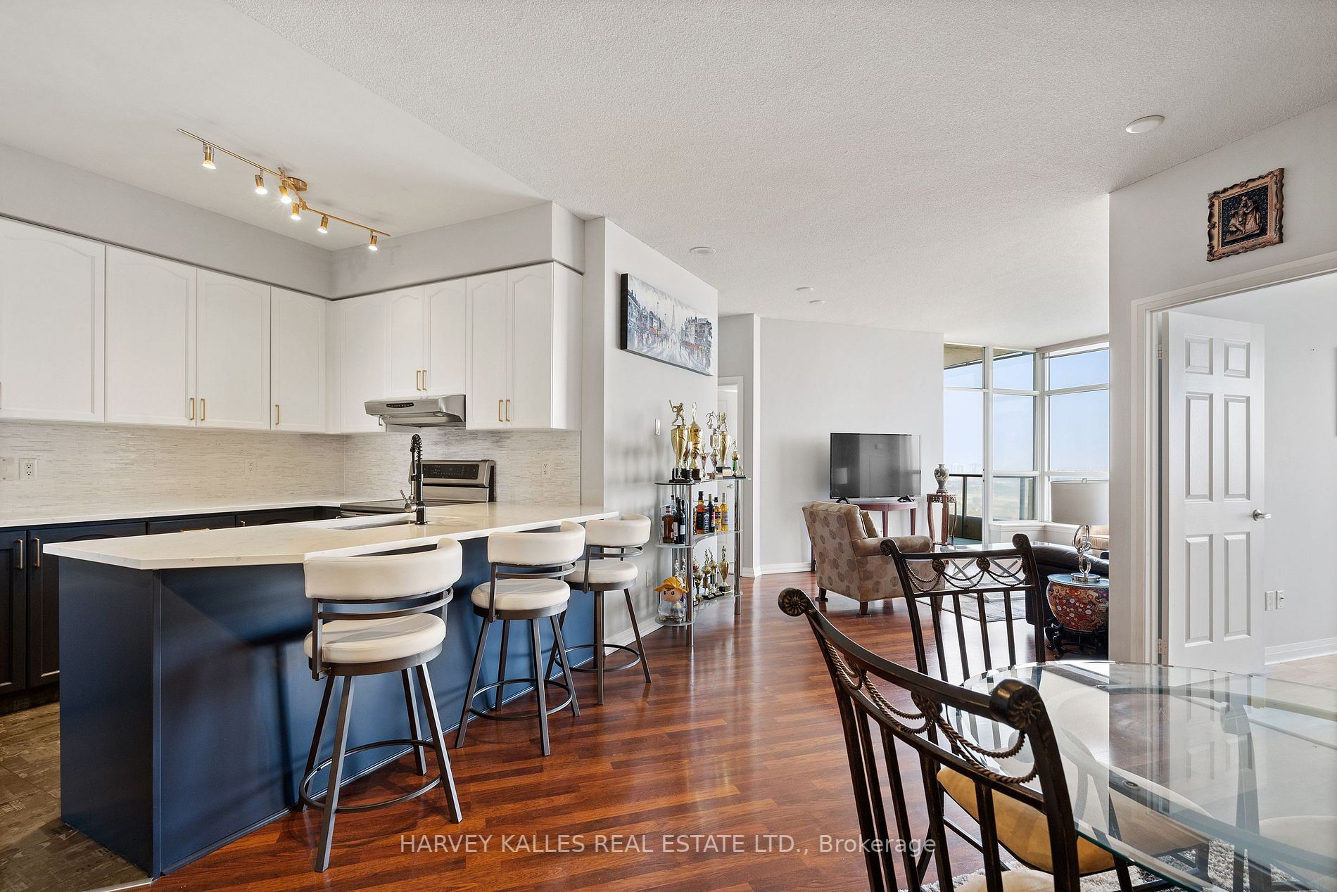 220 Forum Dr, #Ph 101