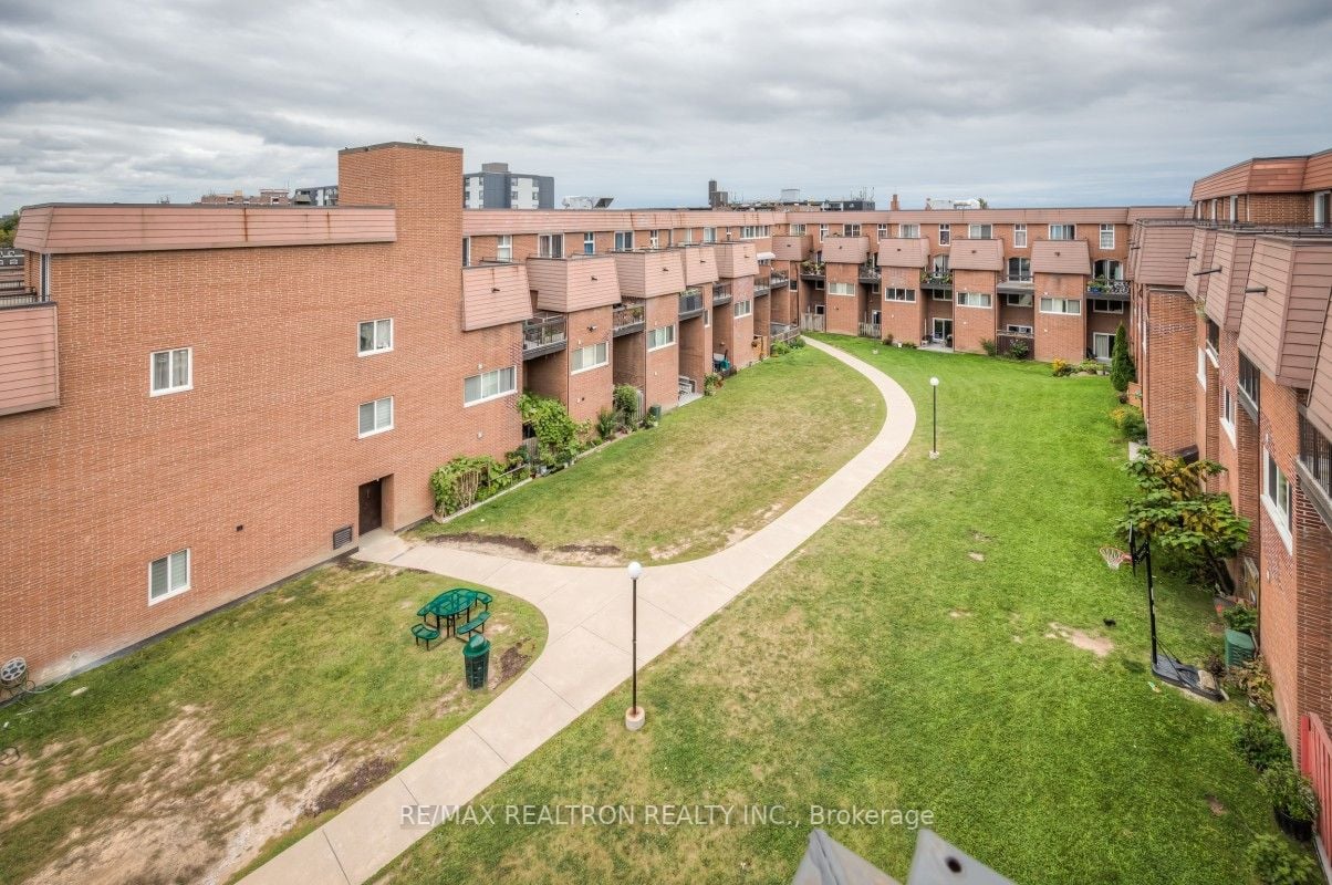 1395 Williamsport Dr, #352
