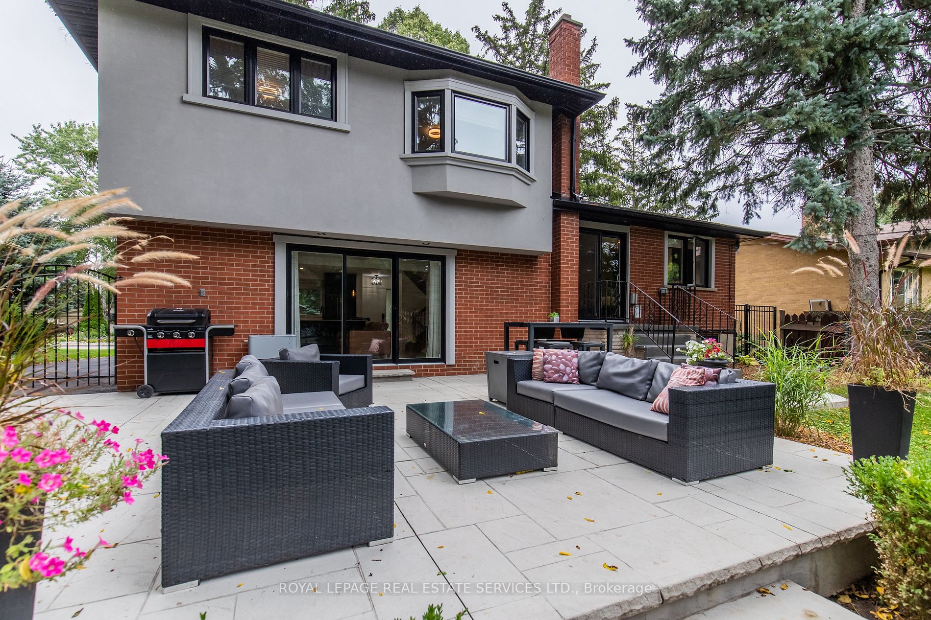 478 Beverley Dr