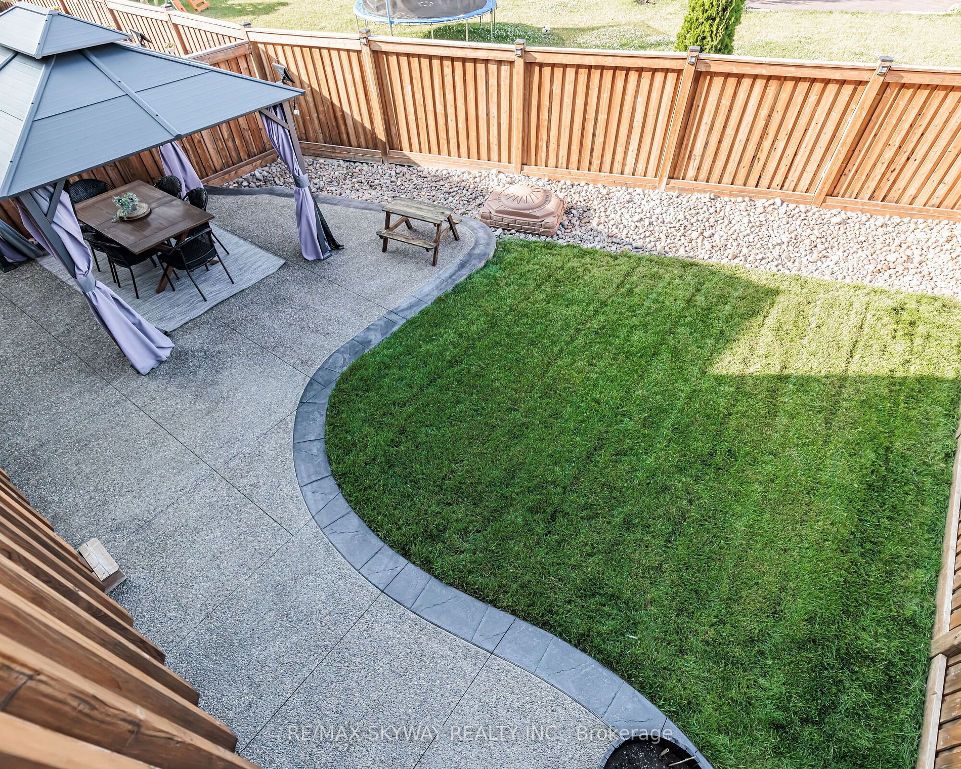 63 Blackberry Valley Crescent