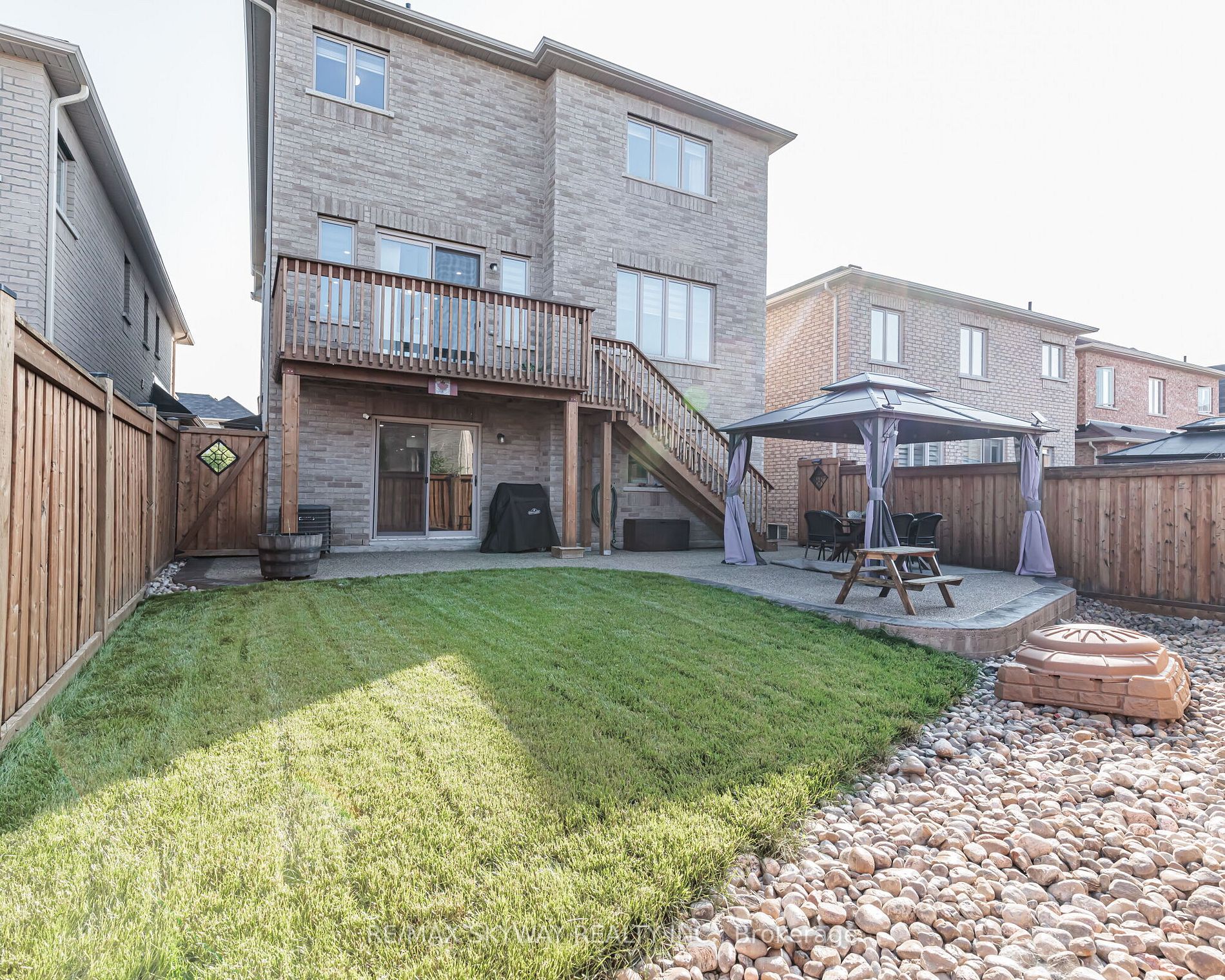 63 Blackberry Valley Crescent