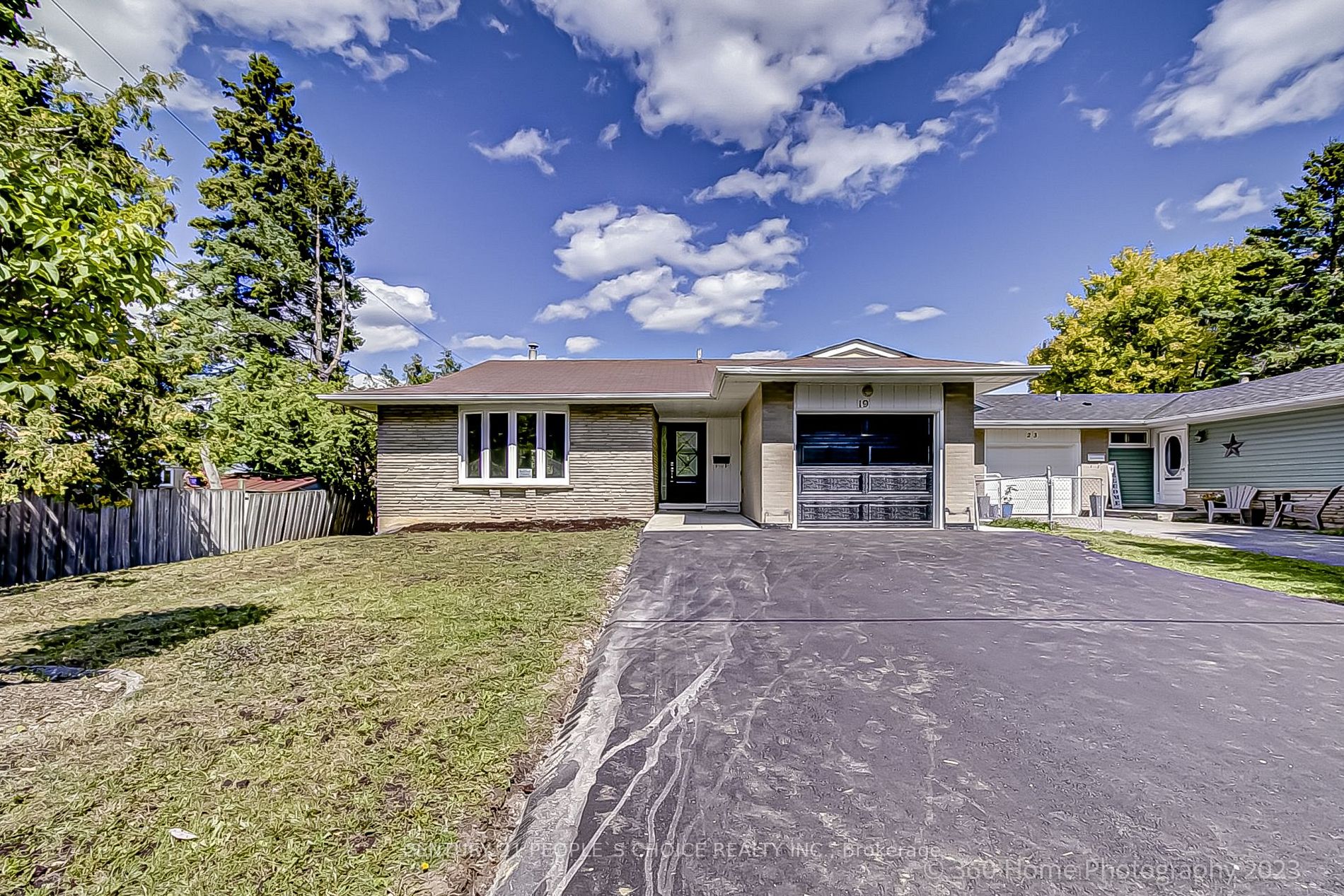 19 Cardwell St