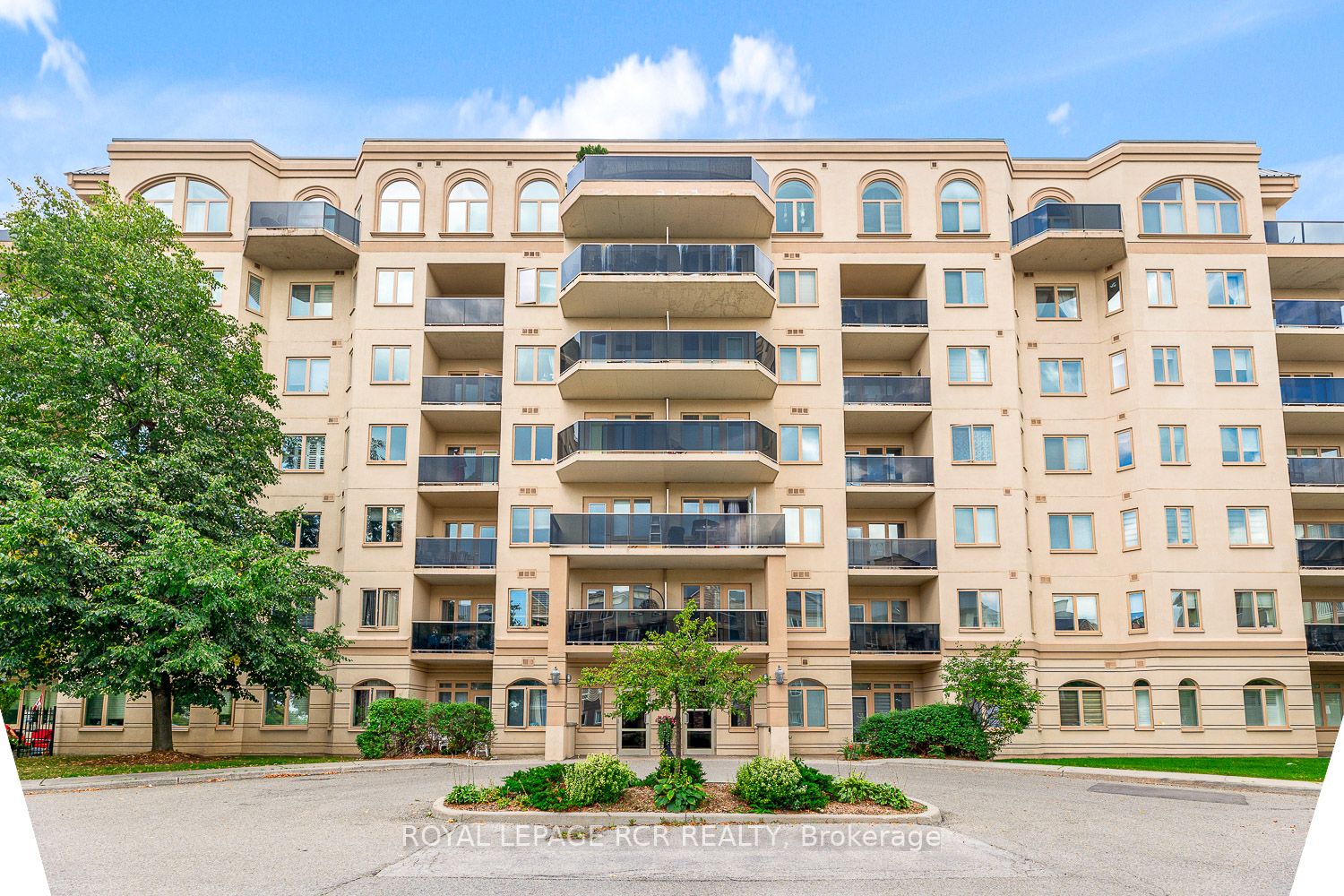 Listing W6809960 - Large Photo # 1
