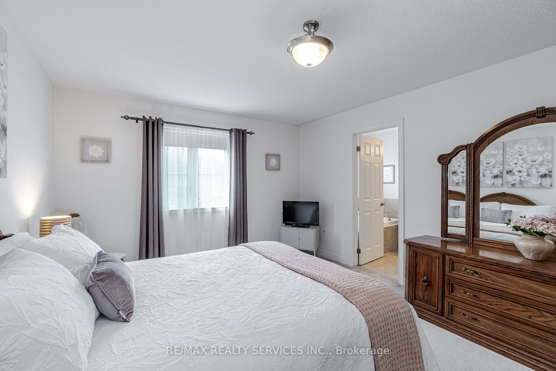 23 Stowmarket St