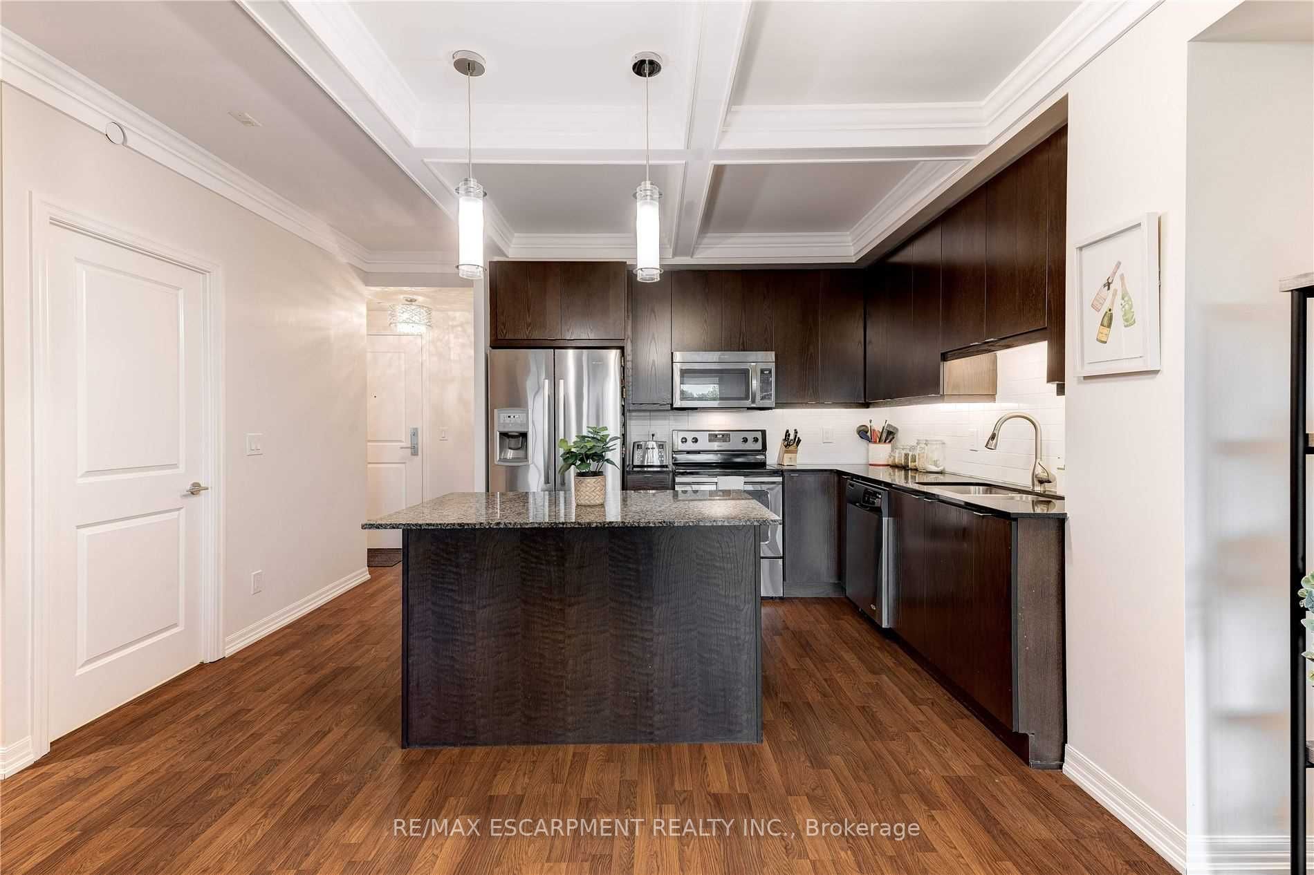 3563 Lake Shore Blvd W, #505