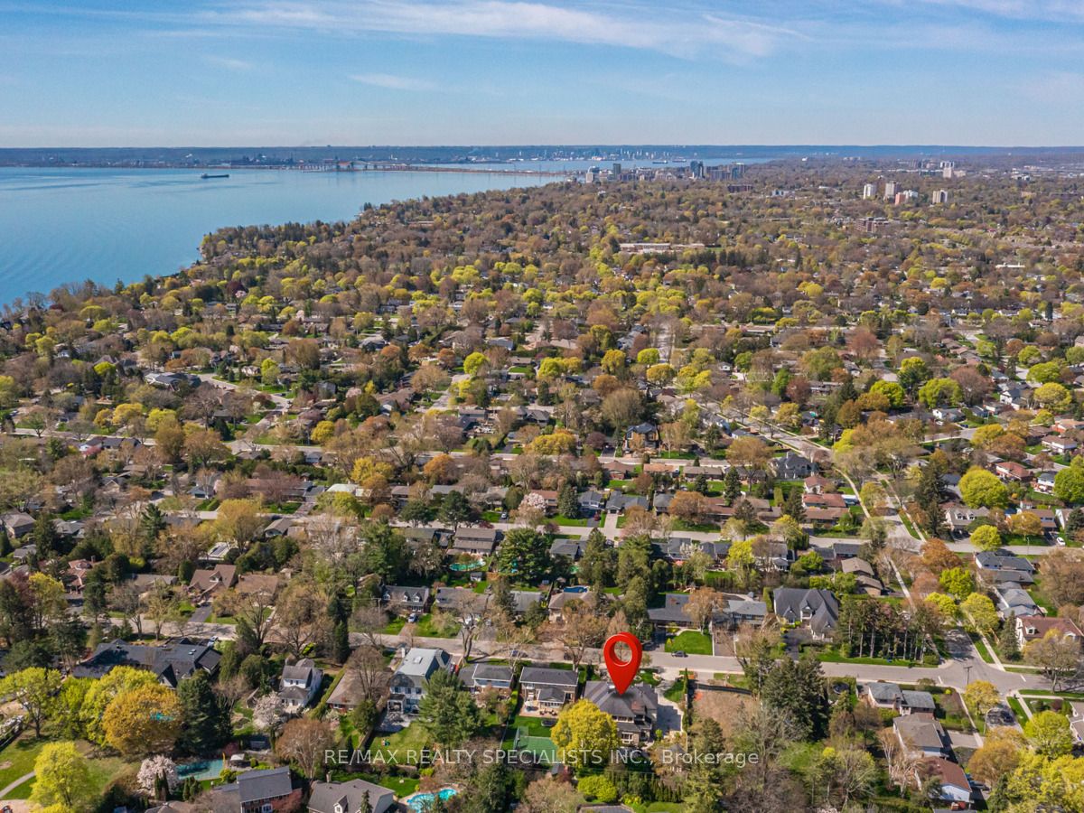 295 BELVENIA Road
