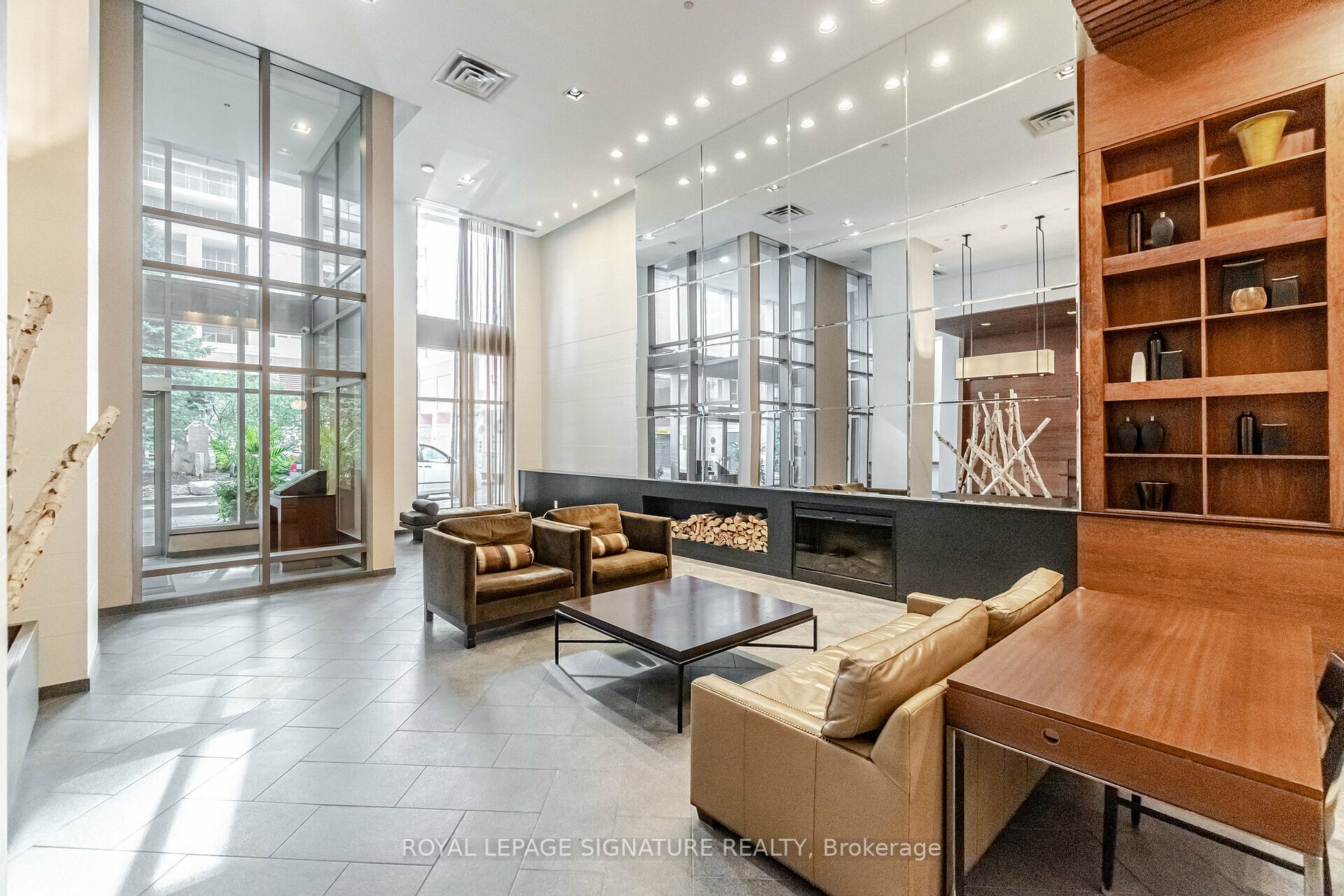 4080 Living Arts Dr, #2408